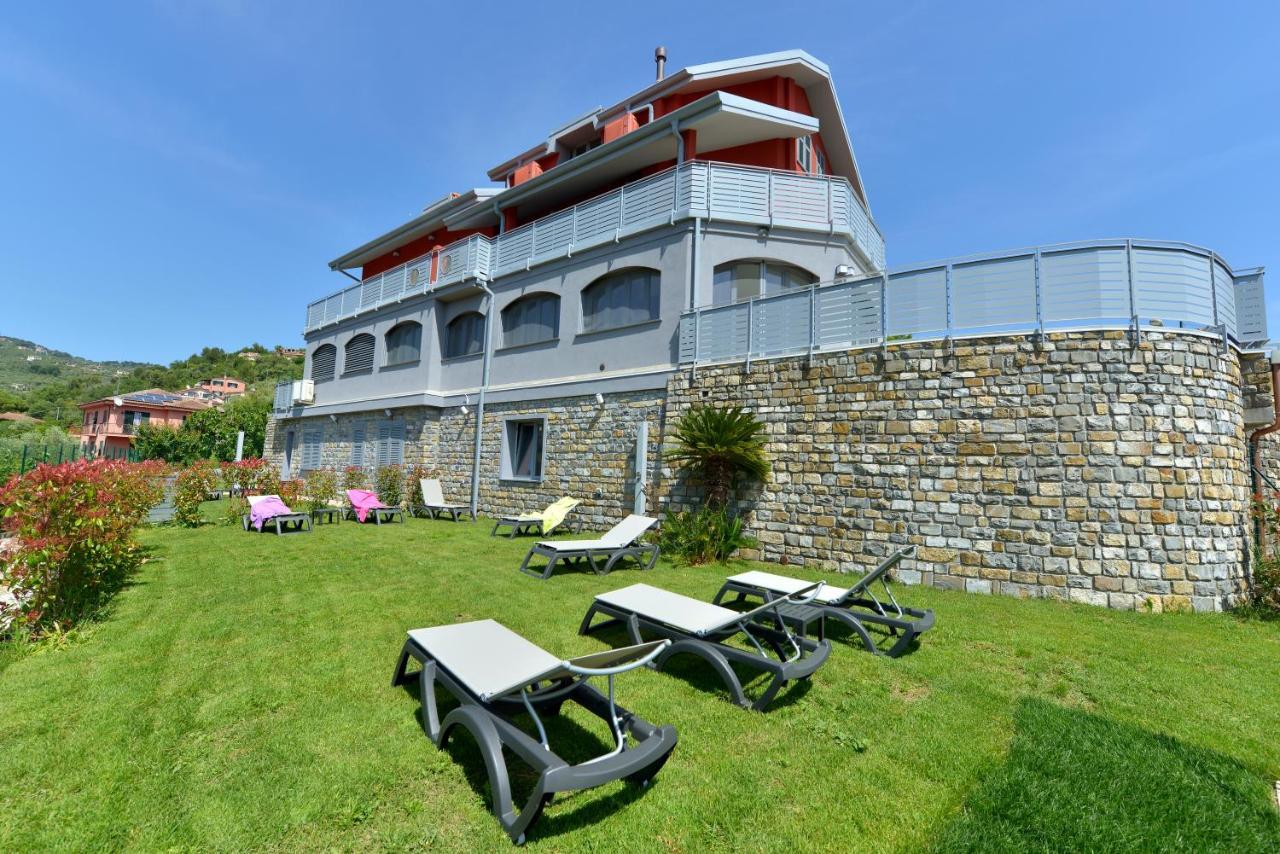 Residenza Cantalupo อิมเปรีอา ภายนอก รูปภาพ